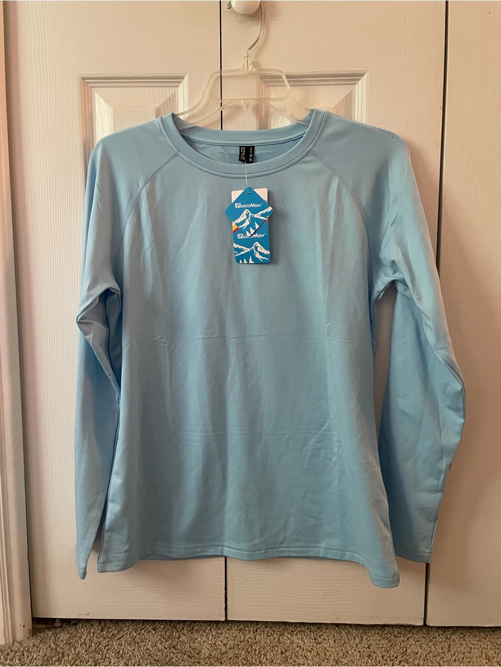 Undershirt/Compression Light Blue Long Sleeve Top